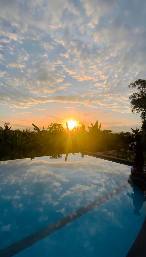 Hotel Sunset Hill Lembongan Exterior foto