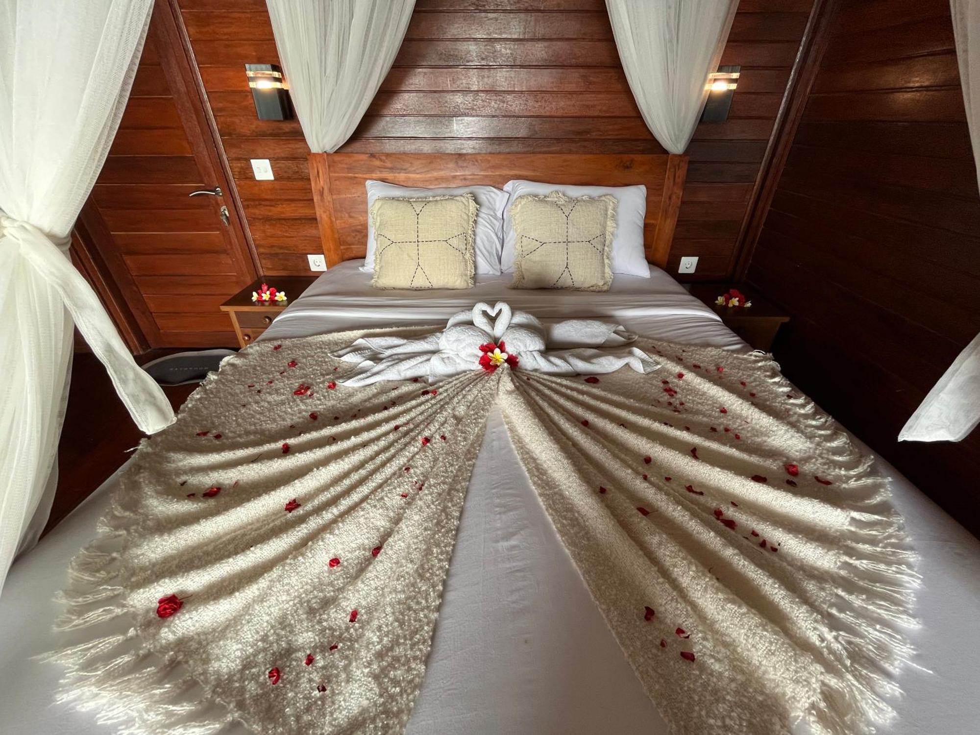 Hotel Sunset Hill Lembongan Exterior foto