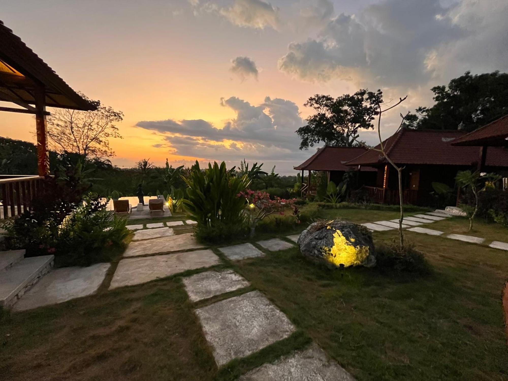 Hotel Sunset Hill Lembongan Exterior foto