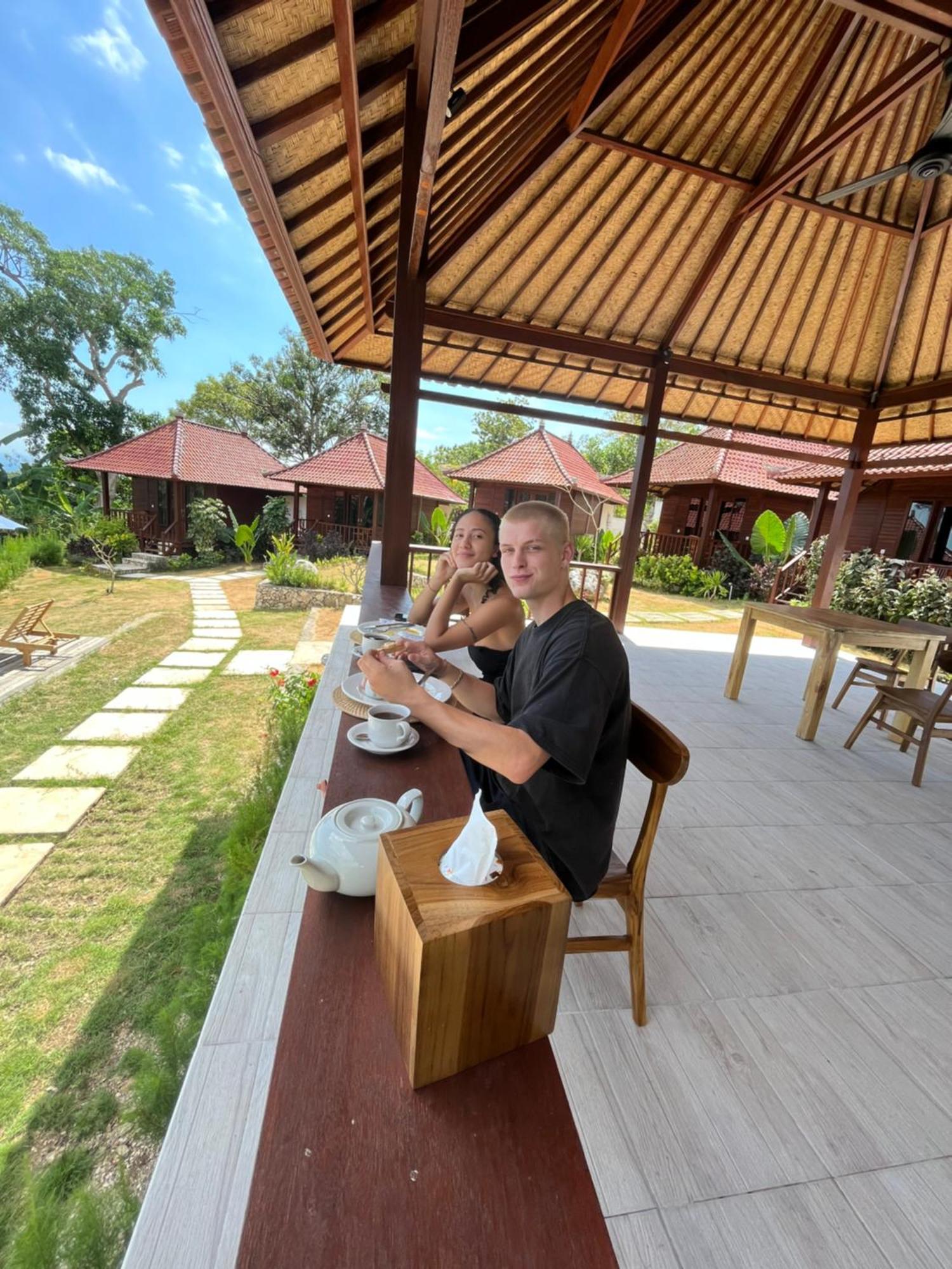 Hotel Sunset Hill Lembongan Exterior foto